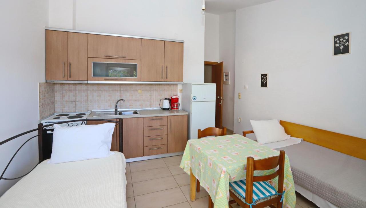 Katerina Apartments Керамоті Екстер'єр фото